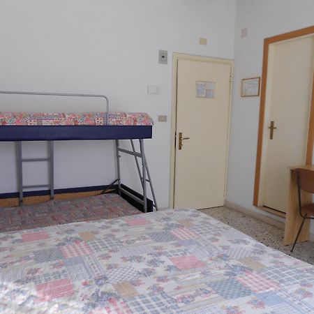 Hotel Laguna Blu Ріміні Номер фото