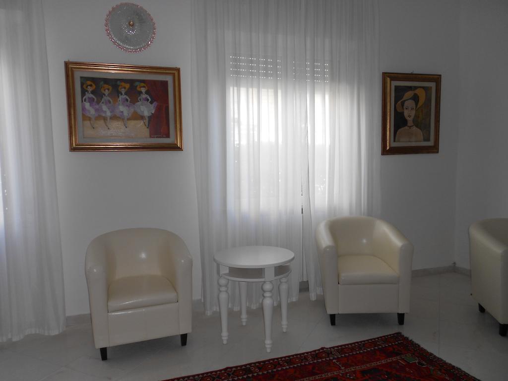 Hotel Laguna Blu Ріміні Екстер'єр фото