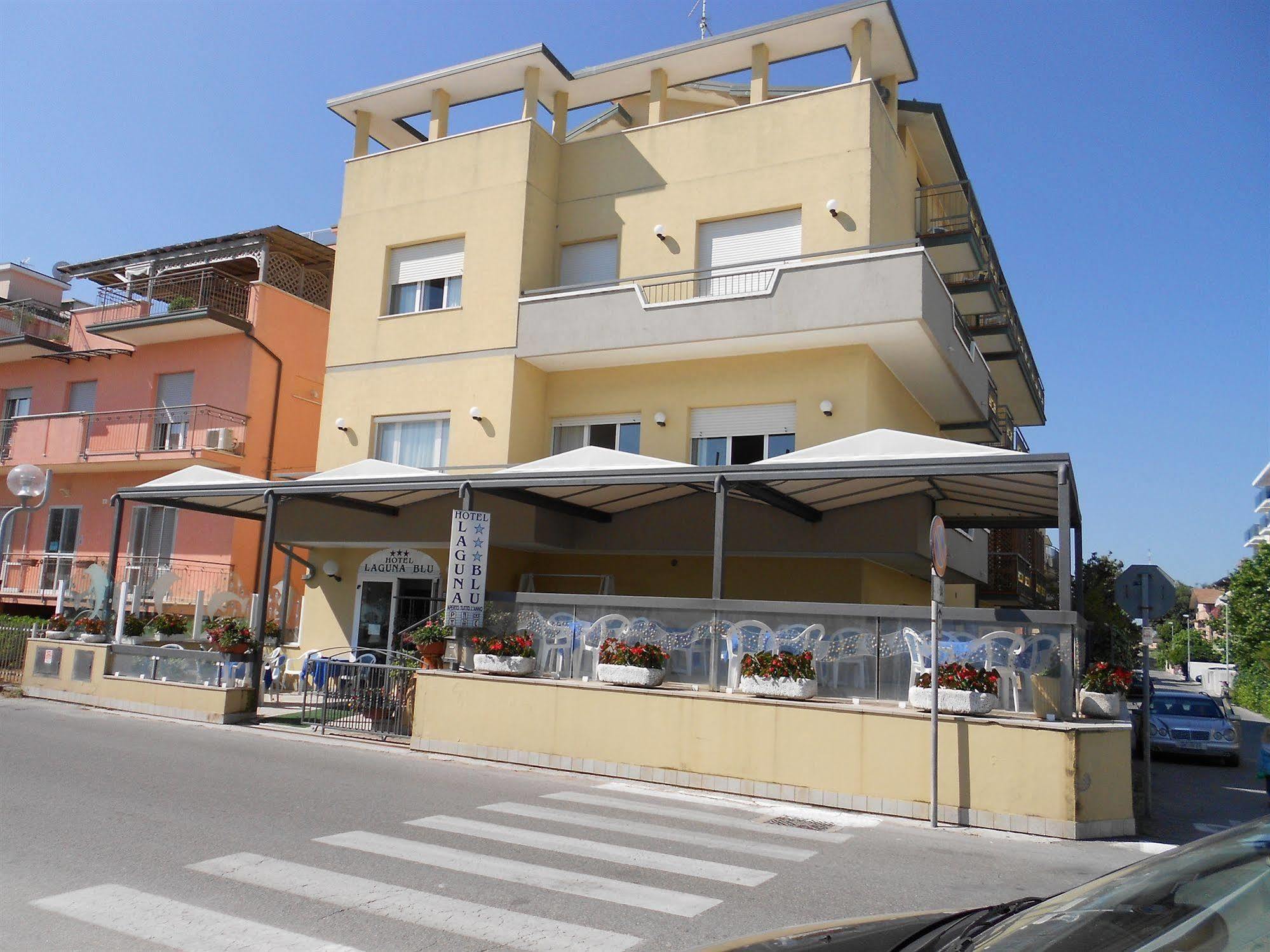 Hotel Laguna Blu Ріміні Екстер'єр фото