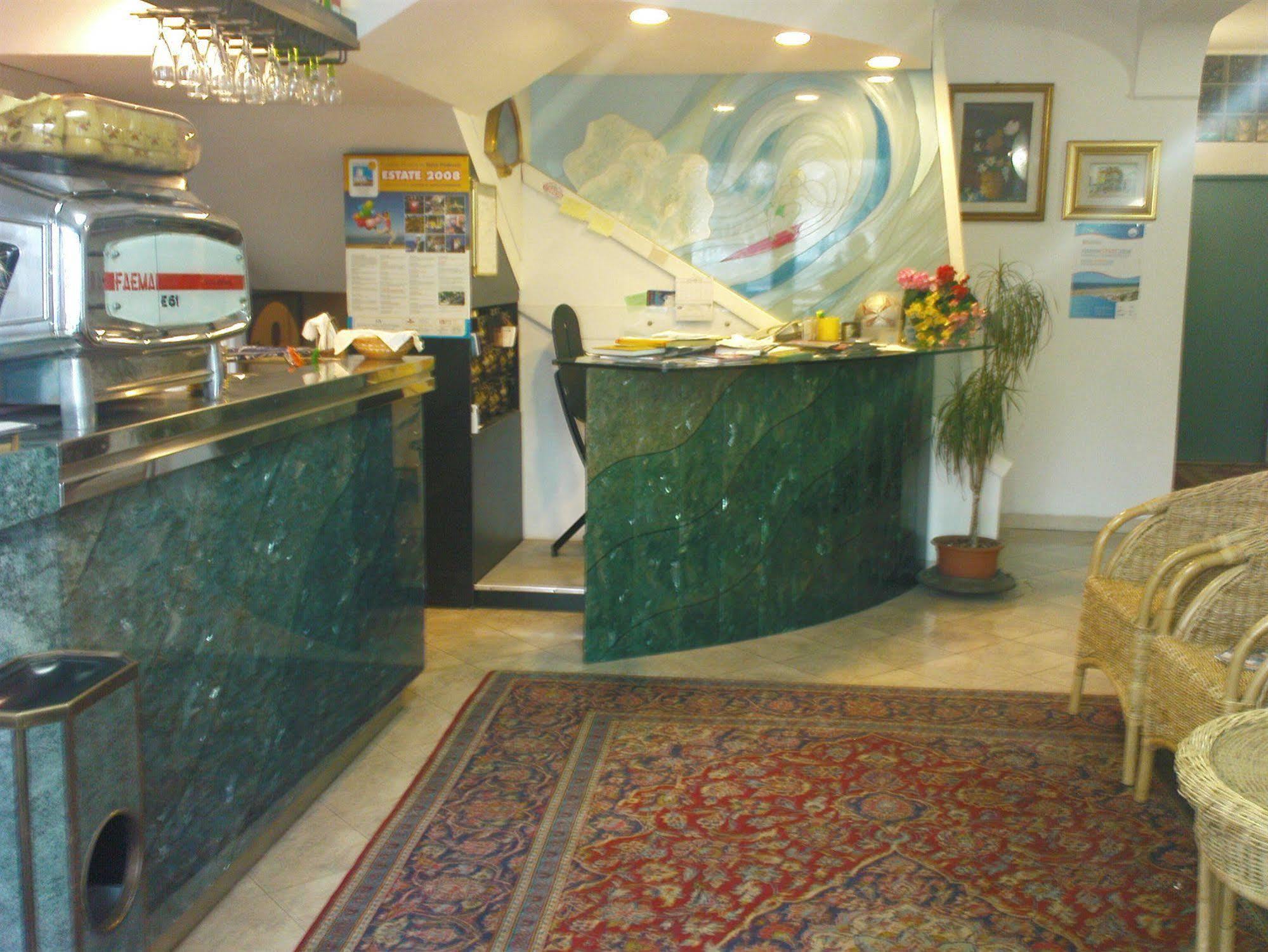 Hotel Laguna Blu Ріміні Екстер'єр фото